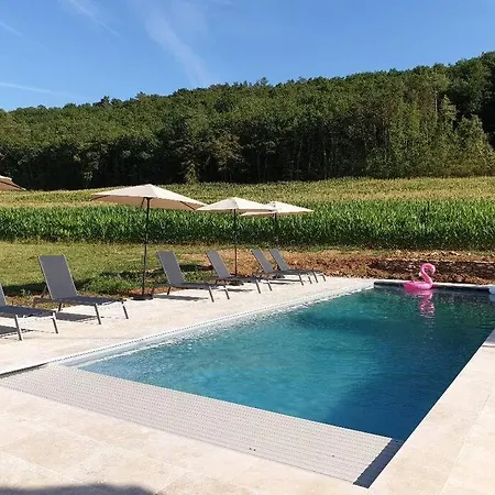 Le Sorbier 2 Bed/2 Bath With Swimming Pool מונטיניאק